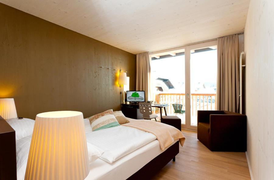 Hotel Gasthof Neumayr Обертрум-ам-Зее Номер фото